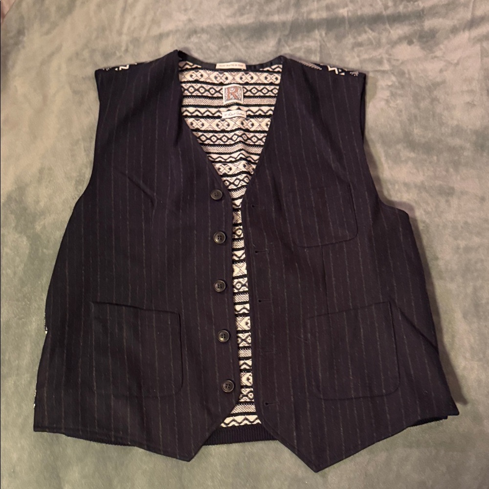 Robert Graham Black Pinstripe Vest (23 inch tall, 21 wide)